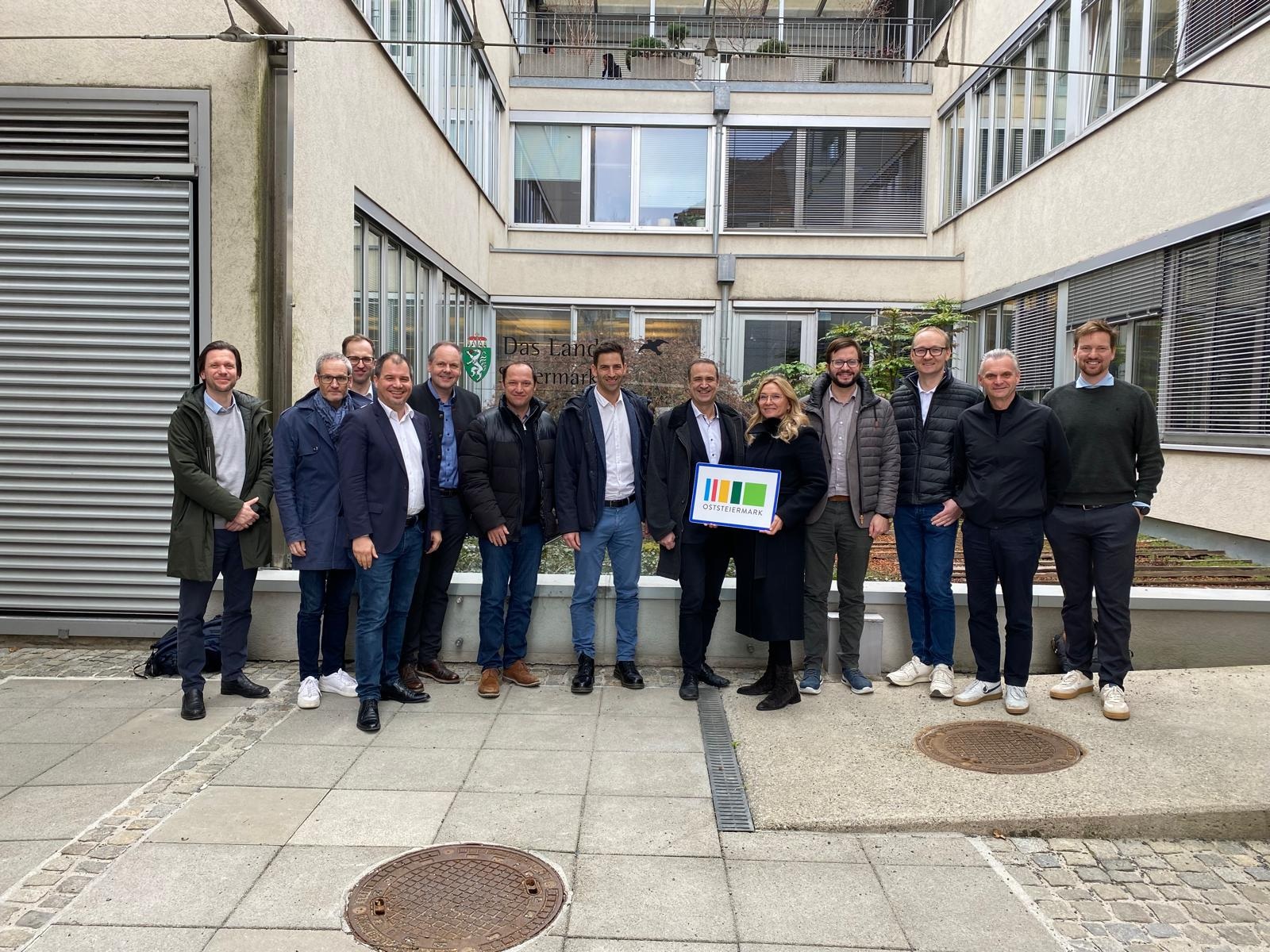 Gruppenfoto Standortmanagemen oststmk copyright Regionalentwicklung Oststeiermark GmbH